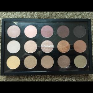 MAC warm neutrals palette